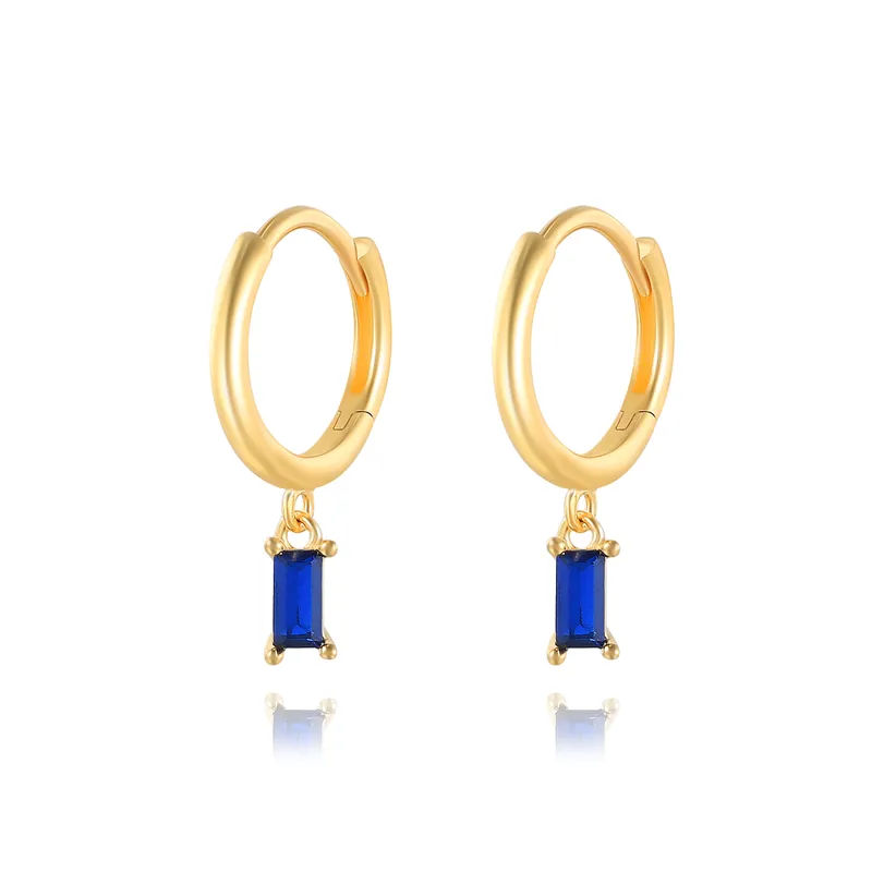 Boucles d'oreilles élégantes en zircone carrée