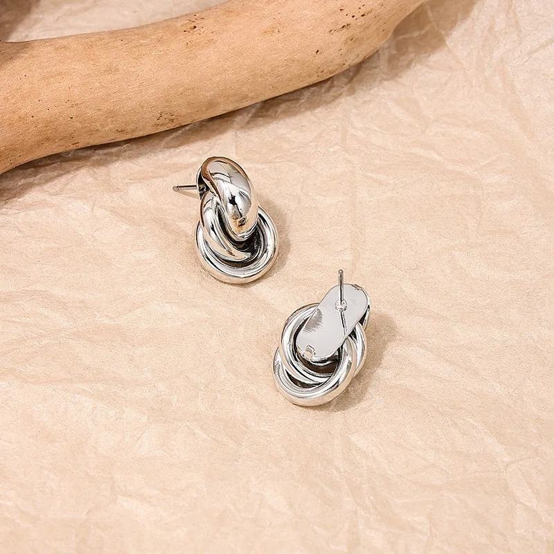 Boucles d'oreilles nœud dorées plaqué or