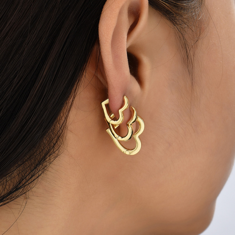Boucles d'oreilles créoles en forme de cœur élégantes