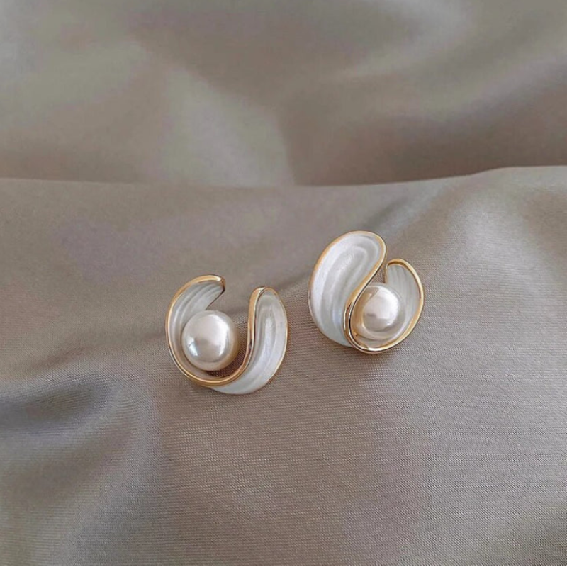 Boucles d'Oreilles Stud Perle de Moule Irrégulière