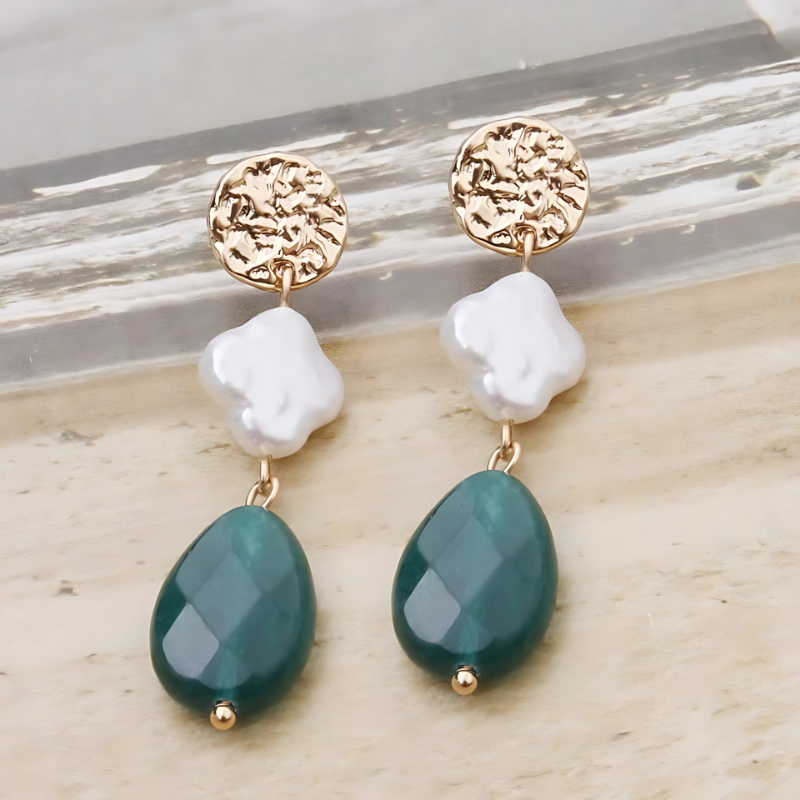 Boucles d'oreilles gouttes perles et pierres plaqué or