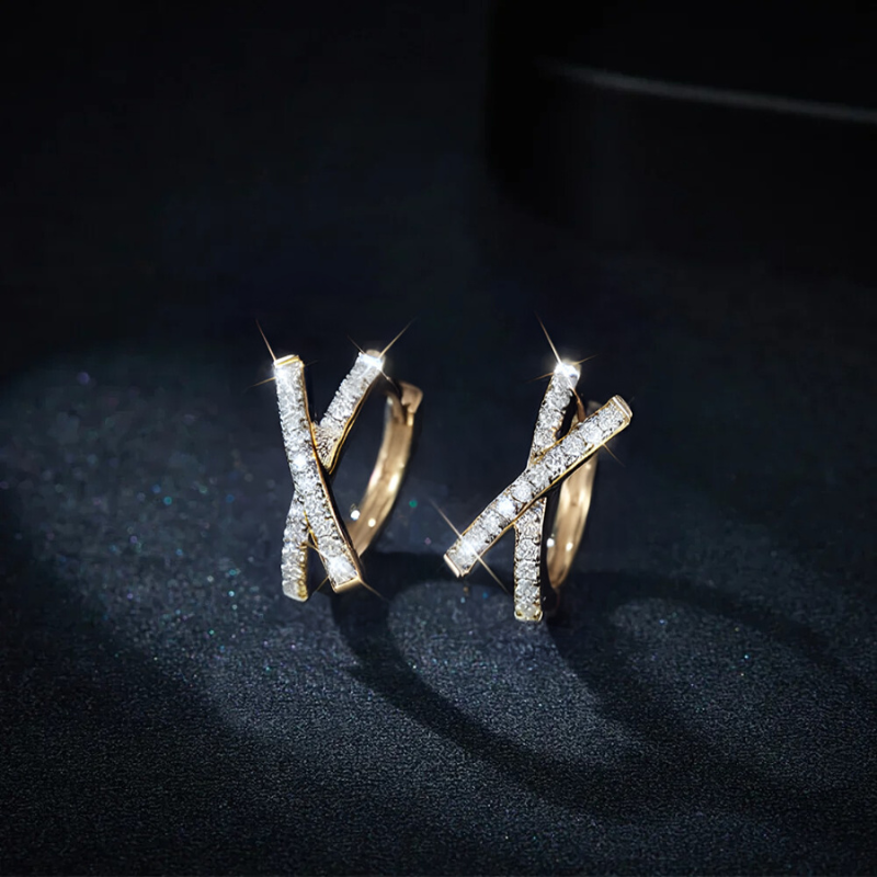 Boucles d'oreilles croix en Moissanite