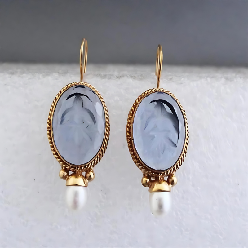 Boucles d'oreilles gouttes vintage Cameo avec perle plaqué or
