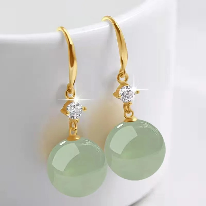 Boucles d'oreilles gouttes perles jade plaqué or