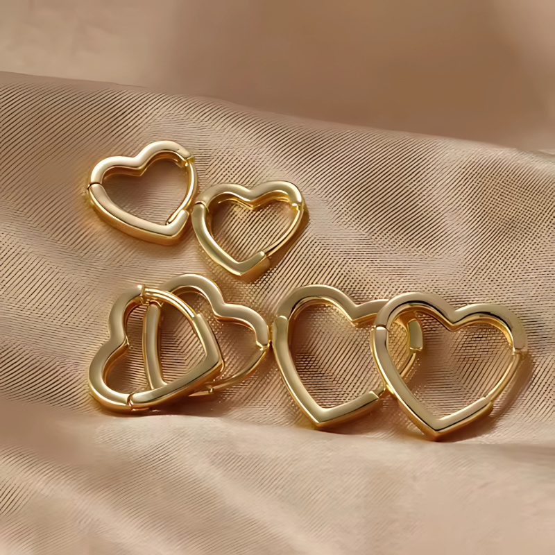 Boucles d'oreilles créoles en forme de cœur élégantes