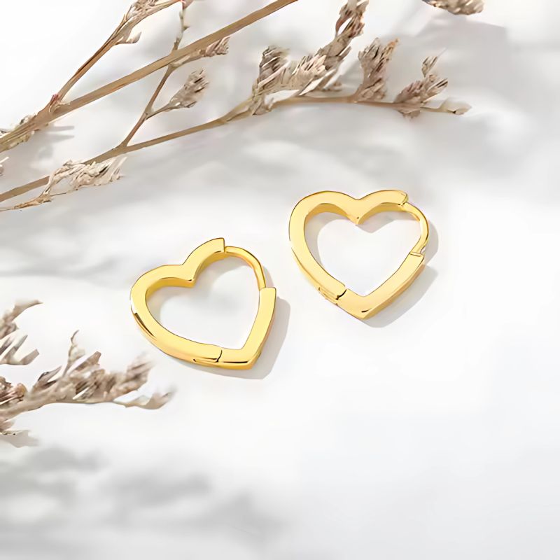 Boucles d'oreilles créoles en forme de cœur élégantes