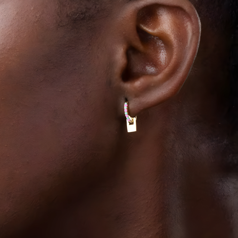 Boucles d'oreilles carrées géométriques en zircon plaqué or