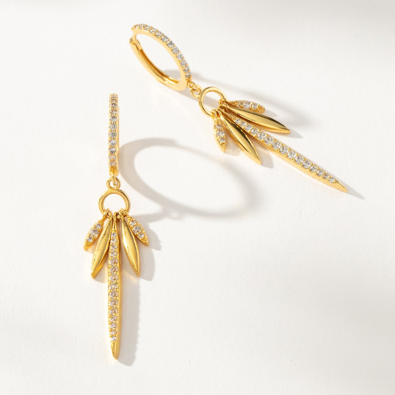 Boucles d'oreilles plumes avec zircons