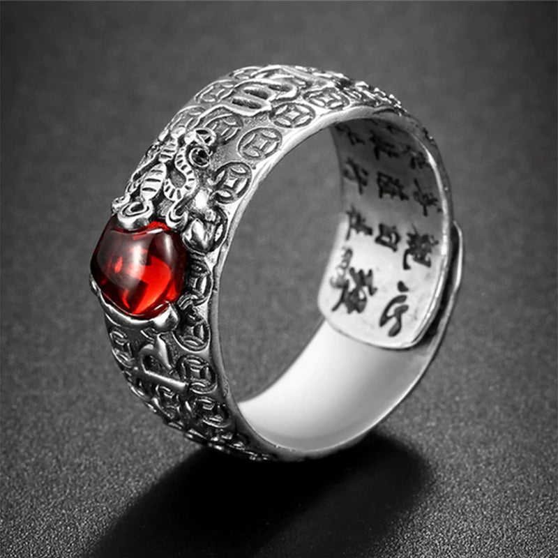 Bague argentée gravée grenat rouge – Léo