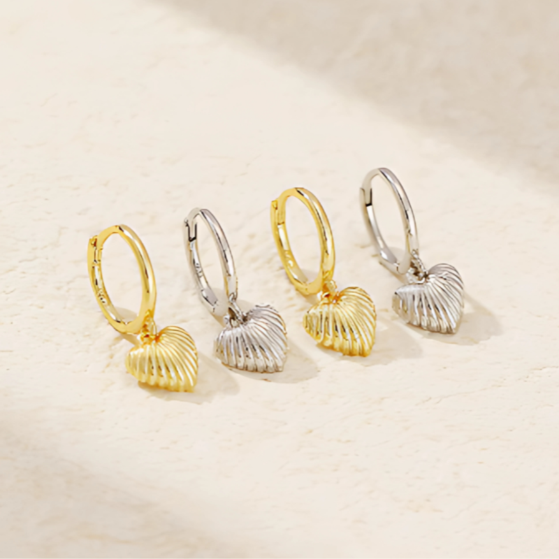 Boucles d'oreilles vintage en forme de cœur