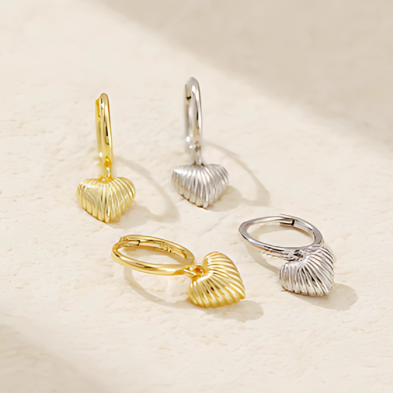 Boucles d'oreilles vintage en forme de cœur