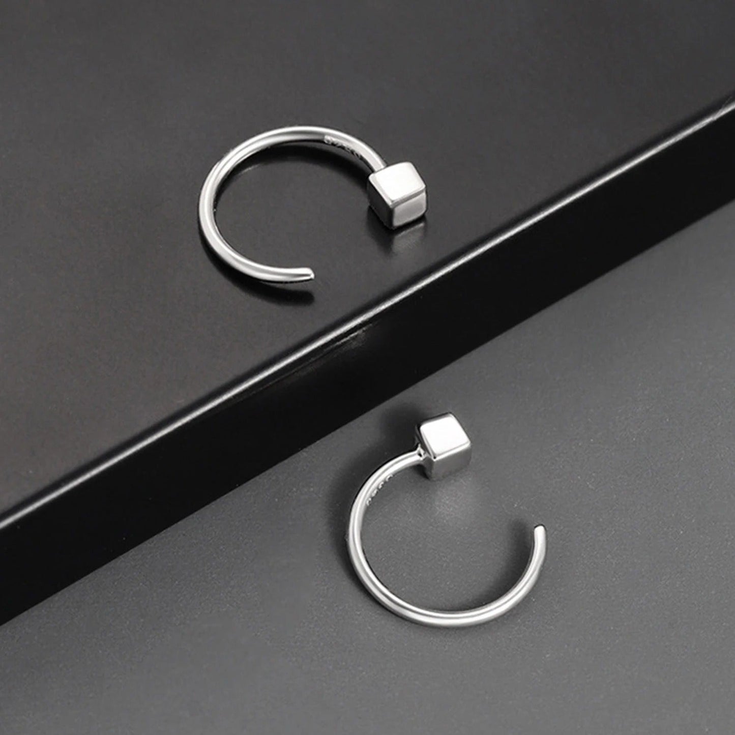 Clous d’oreilles géométriques en forme de U