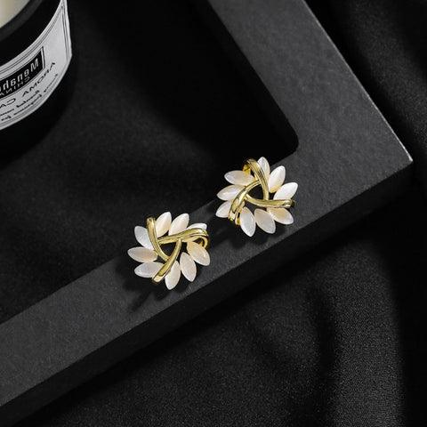 Boucles d'oreilles clous fleur éclatante