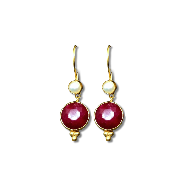 Boucles d'oreilles pendantes avec pierre rouge plaqué or