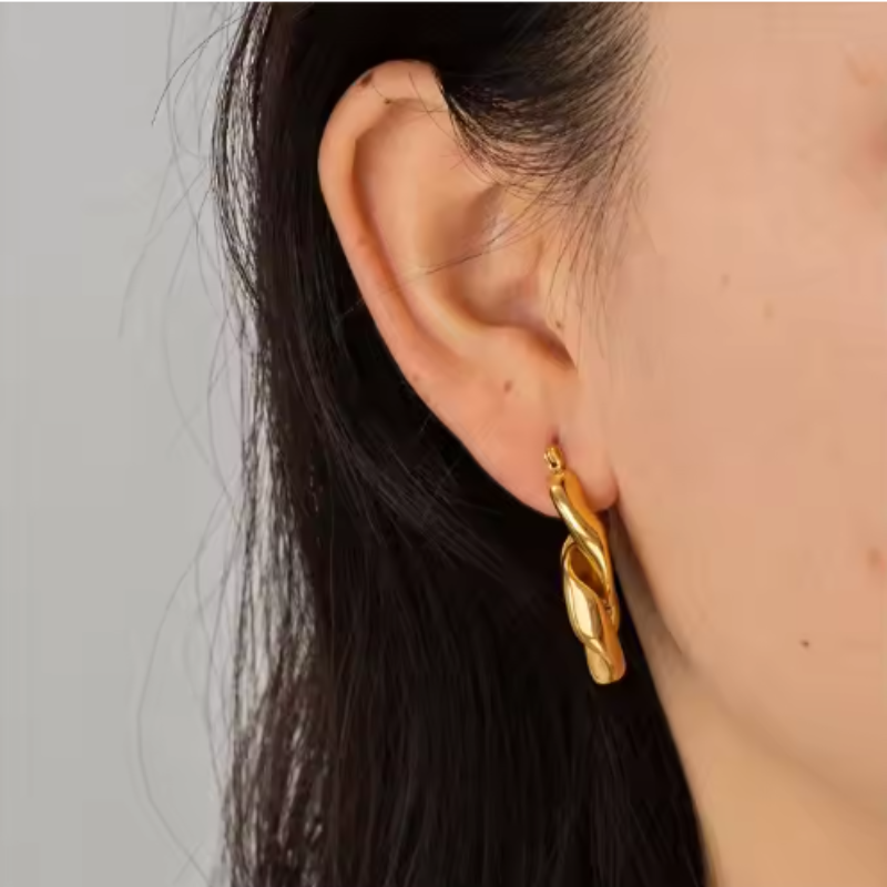 Boucles d'oreilles pendantes géométriques ovales dorées