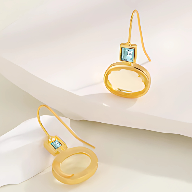 Boucles d'oreilles gouttes dorées cristaux pierres