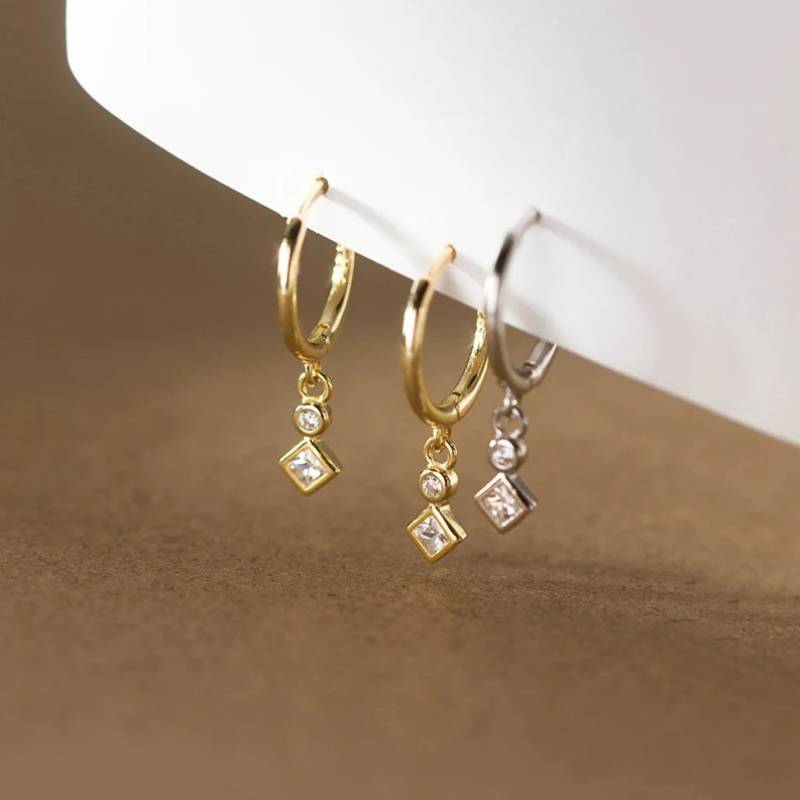 Créoles avec pendentif losange en zircon