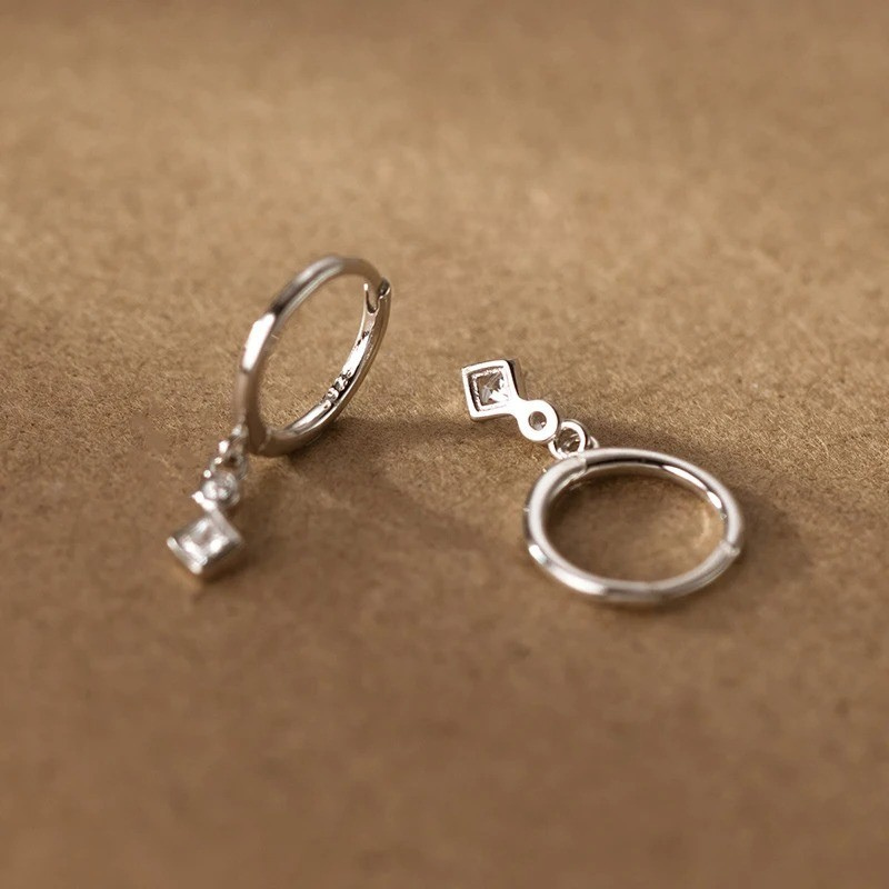 Créoles avec pendentif losange en zircon