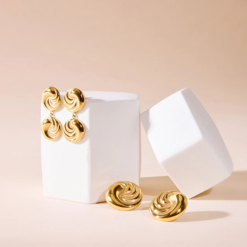 Boucles d'oreilles en spirale avec design circulaire