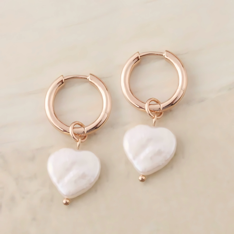 Boucles d'oreilles créoles cœur avec perles plaqué or