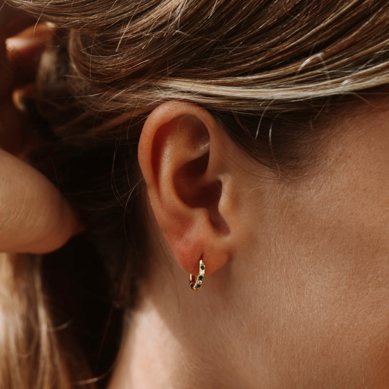 Boucles d'oreilles créoles en zircon multicolore