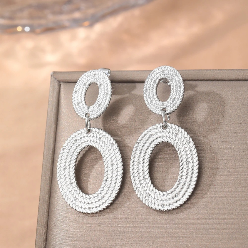 Boucles d'oreilles ovales minimalistes plaqué or 18K