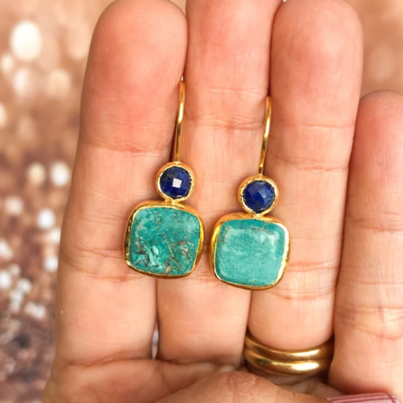 Boucles d'oreilles gouttes turquoise et lapis lazuli plaqué or