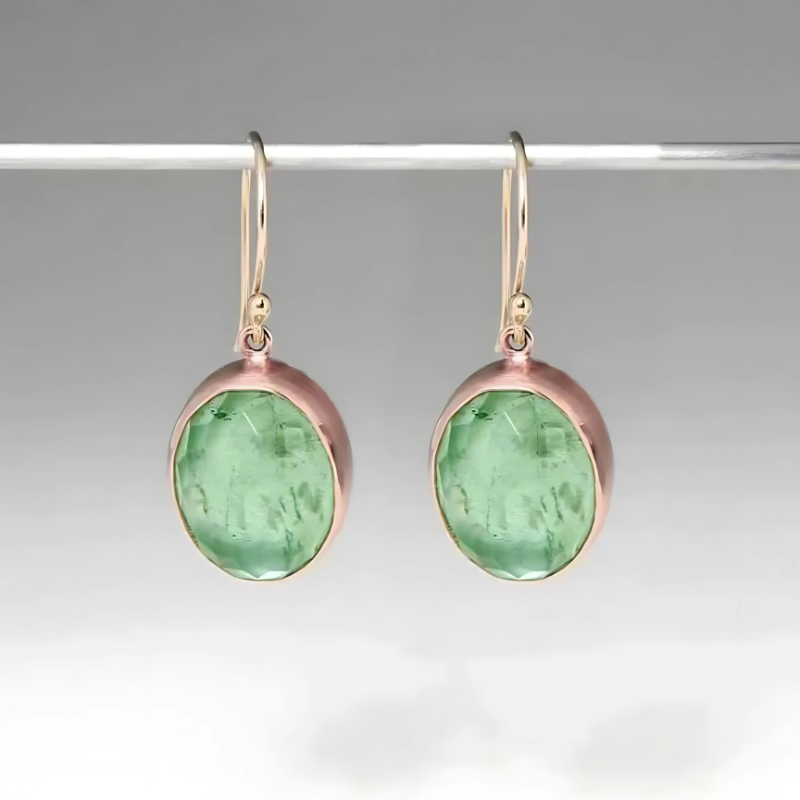 Boucles d'oreilles gouttes tourmaline verte plaqué or