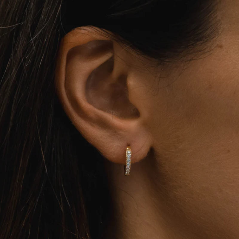 Boucles d'Oreilles Minimalistes en Hoops