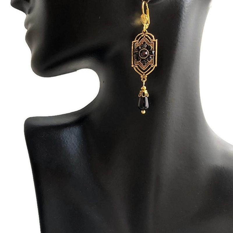 Boucles d'Oreilles Vintage en Cristaux Noirs Suspendus Or