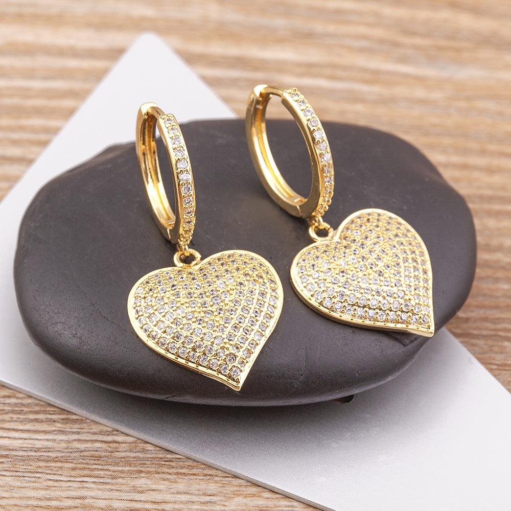 Boucles d’Oreilles Pendantes Cœur Doré