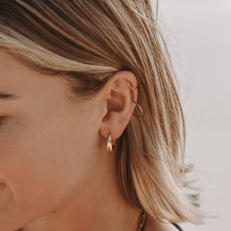 Boucles d'Oreilles en Forme de Goutte Dorées