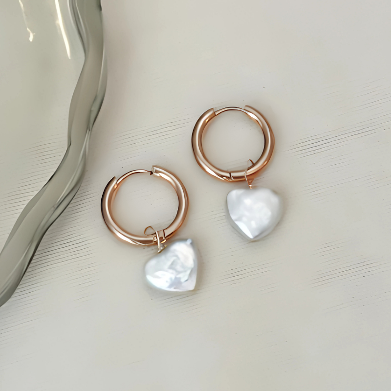 Boucles d'oreilles créoles cœur avec perles plaqué or