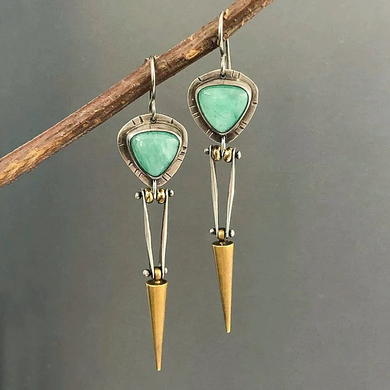 Boucles d’oreilles pendantes résine verte métal doré – Lila