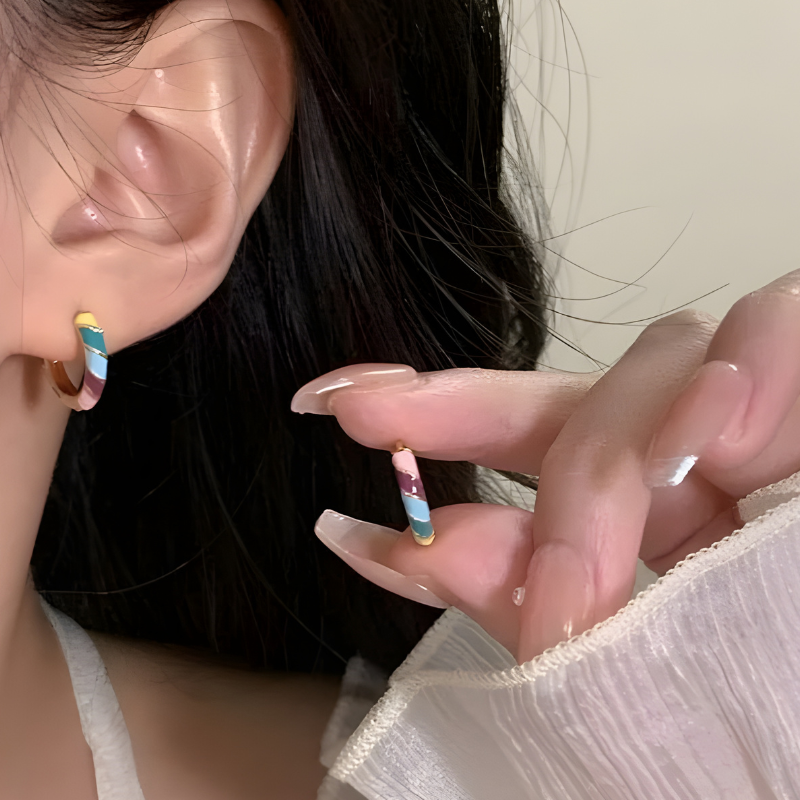 Boucles d'Oreilles en Hoops avec Cercle Coloré et Émail Glacé