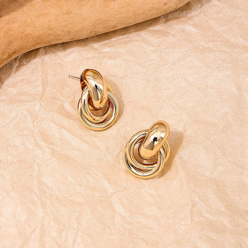 Boucles d'oreilles nœud dorées plaqué or