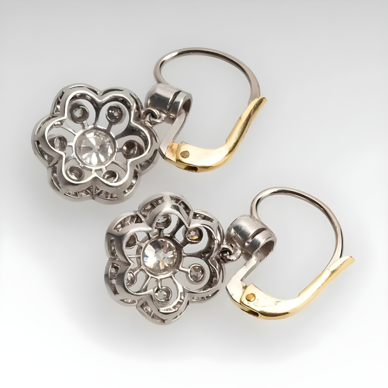 Boucles d'Oreilles en Hoops avec Zircon en Forme de Fleur