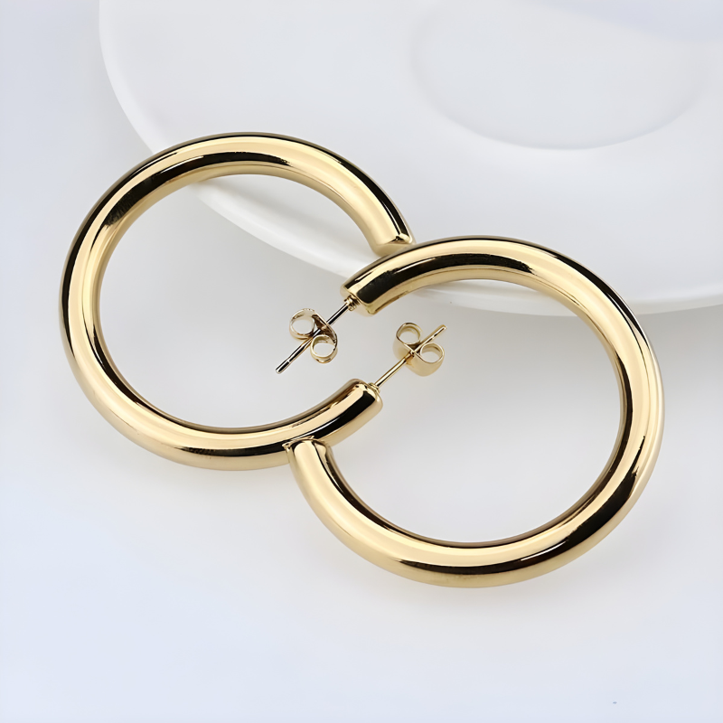 Boucles d'Oreilles Stud Grand C Plaquées Or