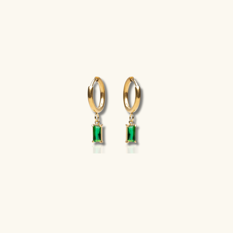 Boucle d'Oreille en Hoop avec Zircon Émeraude Plaquée Or