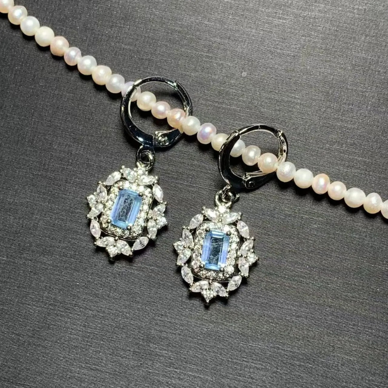 Boucles d'oreilles créoles avec cristal aquamarine plaqué argent