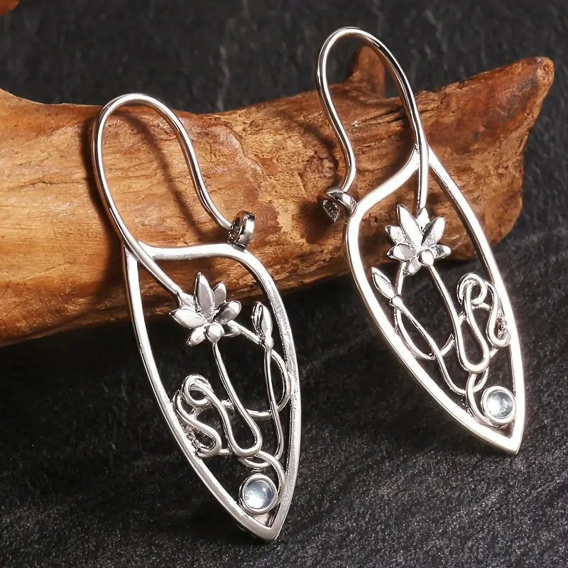 Boucles d'Oreilles Pendantes en Argenté Lotus Creux Vintage