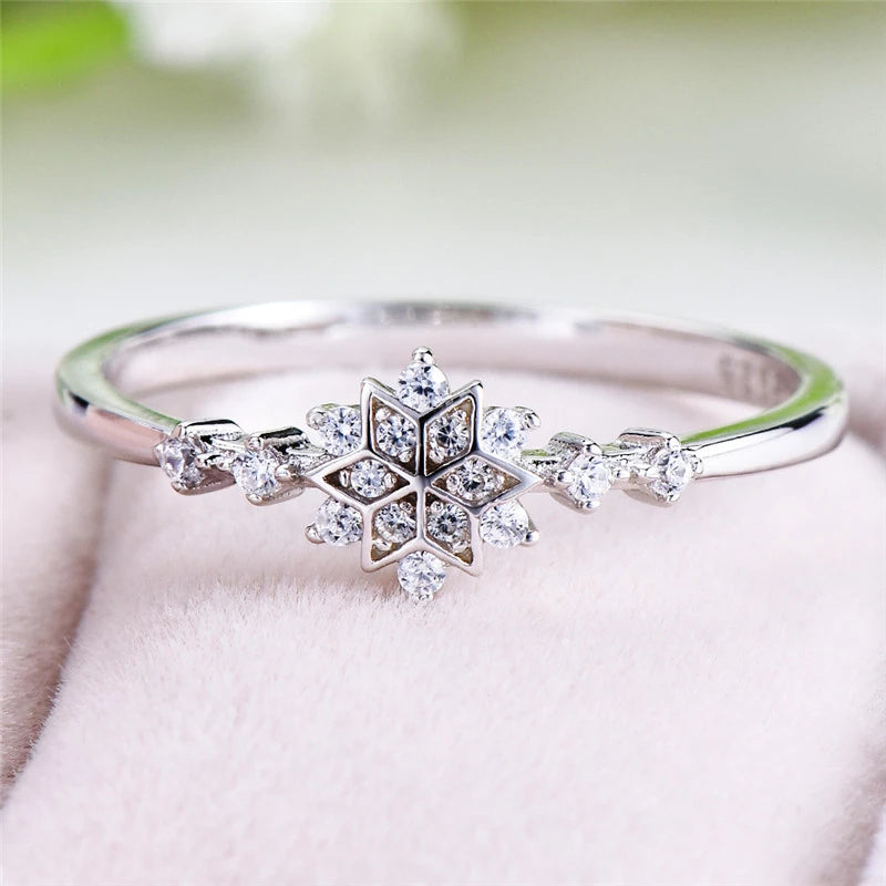 Bague flocon de neige argent et pierres claires – Lila