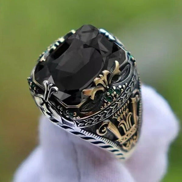 Bague pierre verte gravée argent doré – Léo