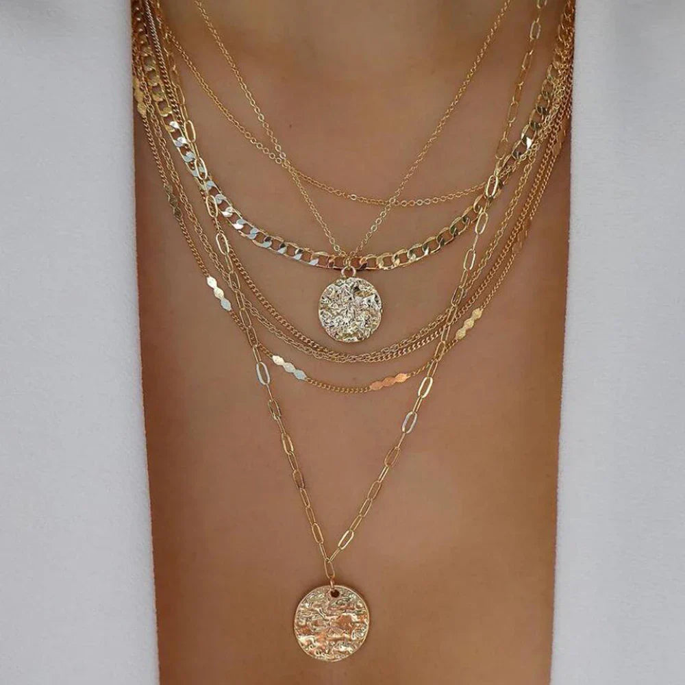 Collier multi-chaînes or perle baroque cristaux – Lila