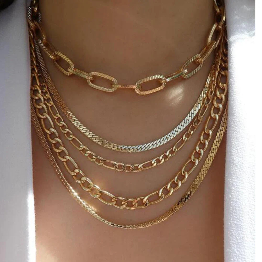 Collier multi-chaînes or perle baroque cristaux – Lila