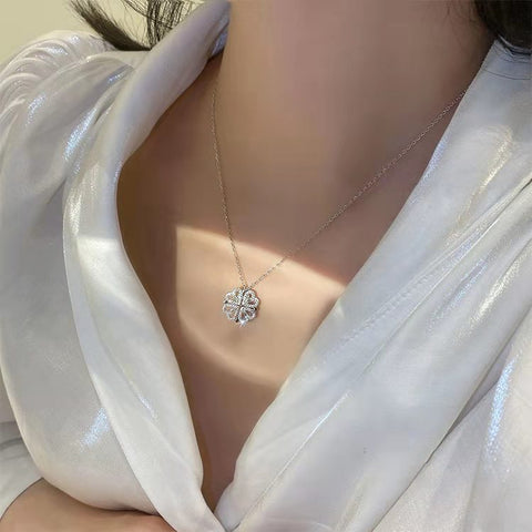 Collier pendentif trèfle or cristaux – Lila