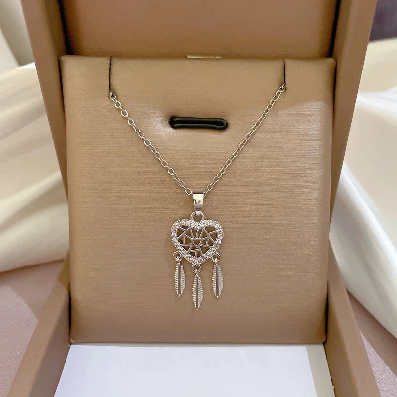Collier pendentif cœur feuilles ajouré or zirconias – Lila