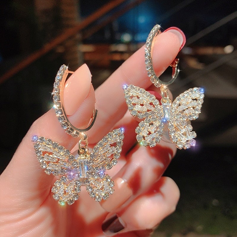 Boucles d’oreilles pendantes papillon or zircon – Lila