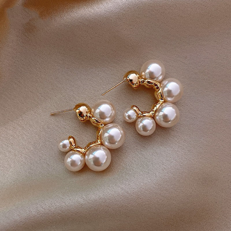 Boucles d’oreilles perles blanches or – Léo