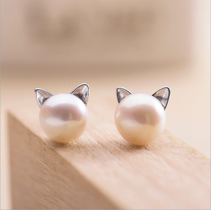Clous d’oreilles chat perles blanches argent – Léo